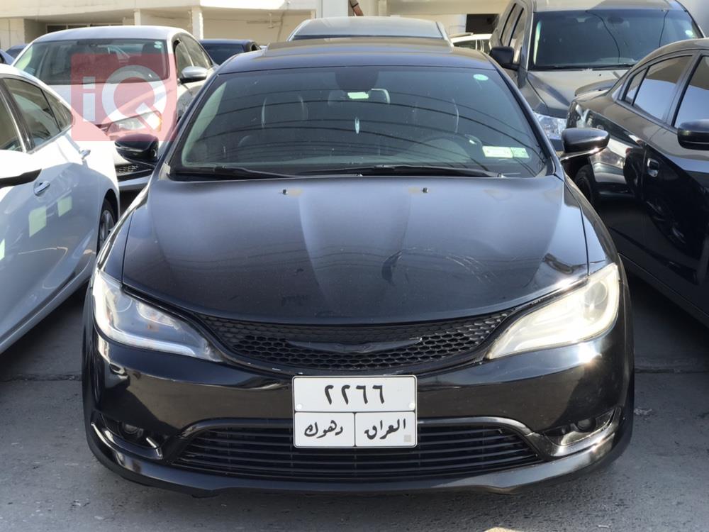 Chrysler 200